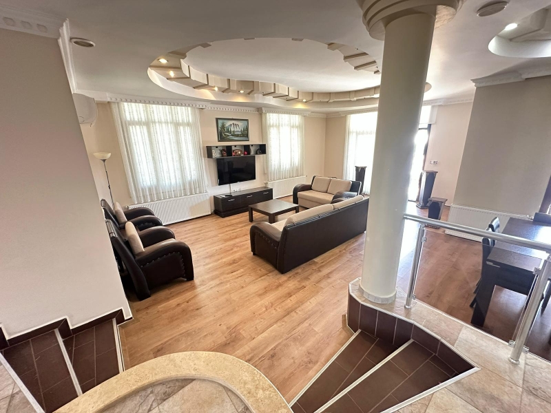 Villa Polo